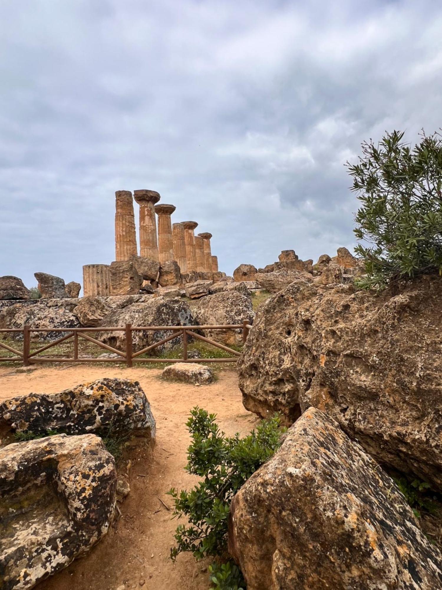 La Casa Di Fili Apartment Agrigento Luaran gambar